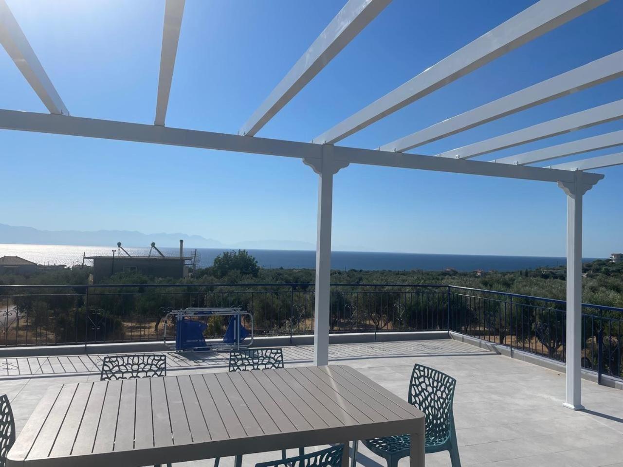 Blue Cocoon - Messinia Peloponnese- Sea View 800 M From Villa