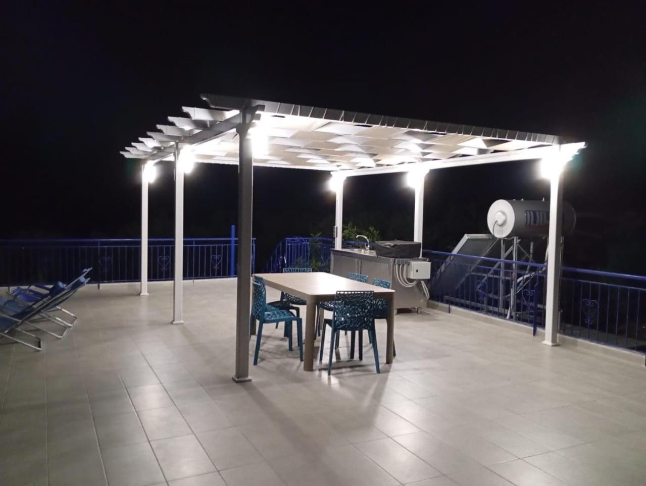 Villa Blue Cocoon - Messinia Peloponnese- Sea View 800 M From *